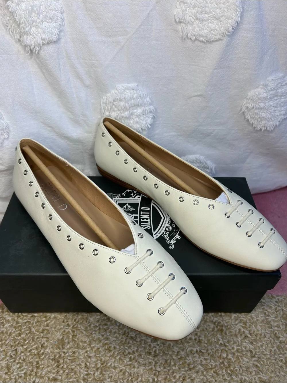 Anthropologie Silent D Lonny Grommet Lace-Up Flats